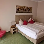 Kolmhof 4*
