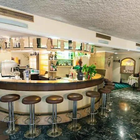 Kolmhof 4*